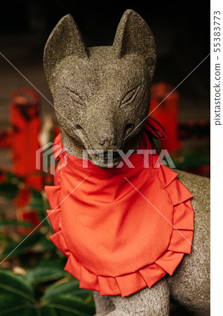 Kitsune Japanese Fox statue at Shinto shrine - Kitsune Japanese Fox statue at Shinto shrine - 55383773