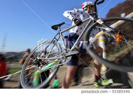 Bicycle race running up the stairs (Cyclocross, Aichi Ranch, Nisshin City, Aichi Prefecture) 55385340