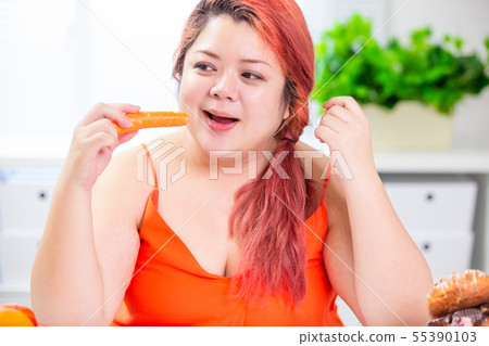 woman eat healthy food happily 55390103