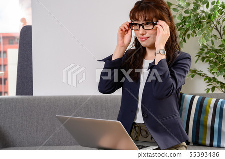 OL wearing glasses OL wearing glasses 55393486