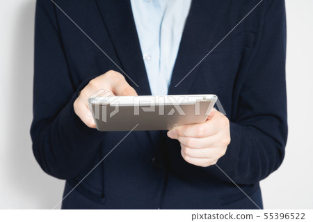 平板電腦的女人 55396522
