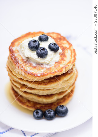 Oatmeal pancake with blueberry 55397146