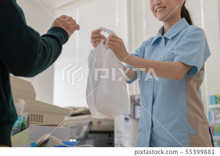 店員 售貨員 女生 55399881