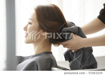 Female Hair 55401034