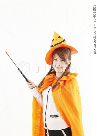 A woman in Halloween A woman in Halloween 55401803