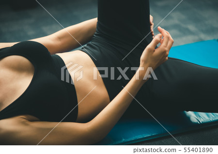 pelvic, stretching, female 55401890