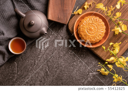 Mid-Autumn Festival Moon cake Geppei 55412825