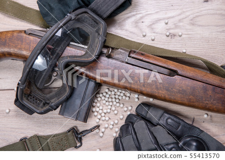 air soft gun with protective glasses and lot of air soft gun with protective glasses and lot of 55413570