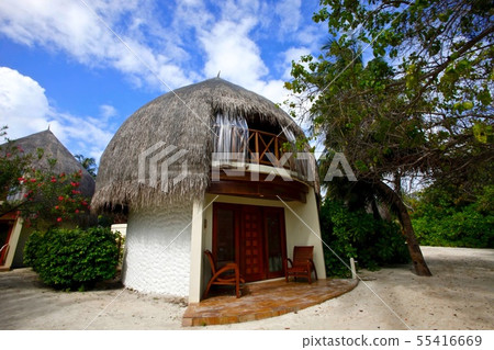 Enjoy the feeling of traveling in a cute two-story cottage 55416669