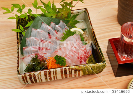 用鯛魚的生魚片拼盤填充 55416693