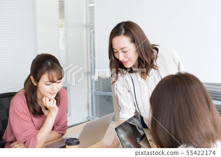 Businesswoman, meeting, office 55422174