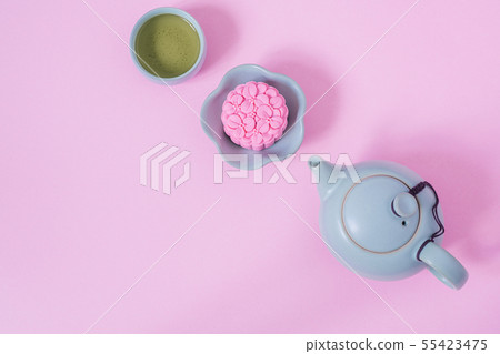 Chinese mid-autumn festival food. 55423475