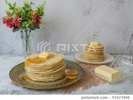 Moroccan pancakes Baghrir  Beghrir or crapes  55423946
