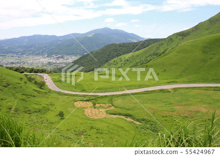 Scenery of the Hundred Famous Routes of Yamanami Highway Yufudake Scenery of the Hundred Famous Routes of Yamanami Highway Yufudake 55424967
