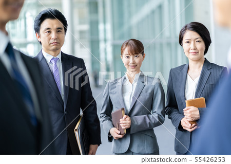 握手的商人談判企業圖像 55426253