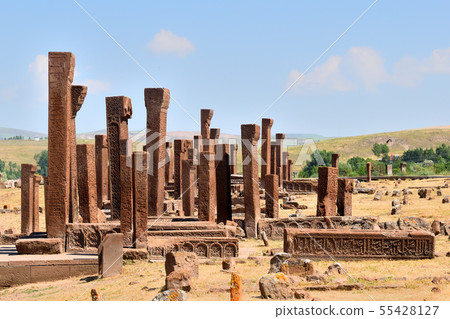 阿哈拉特遺址 55428127