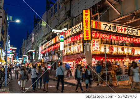 東京 上野 繁華的市區 照片素材 圖片 圖庫