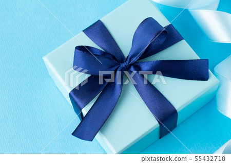 Image of blue ribbon present Image of blue ribbon present 55432710