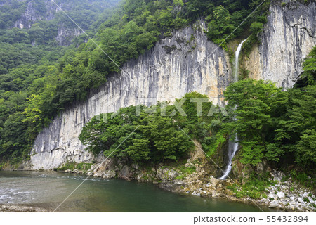 Ikura-dori Ikura-no-taki(岡山縣Niomi-shi) Ikura-dori Ikura-no-taki(岡山縣Niomi-shi) 55432894