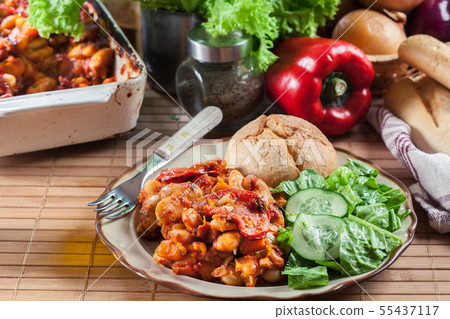 Baked giant beans with tomato sauce Baked giant beans with tomato sauce 55437117