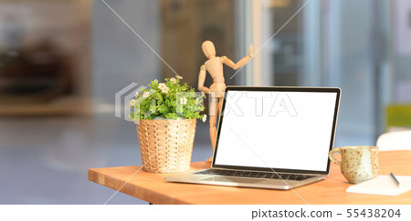 Open blank screen laptop computer 55438204