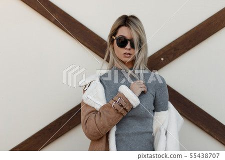 Young attractive hipster girl 55438707