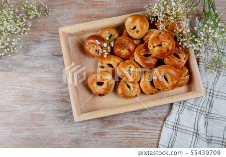 Fresh baked raisin buns for lunch 55439709