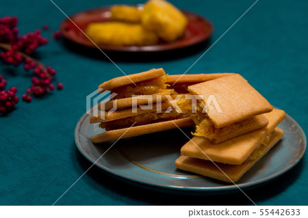 Mooncake, 禮盒, Mid-Autumn Festival, Chinese phoenix, Chinese phoenix, Moon Festival, Moon cake, egg cake 55442633