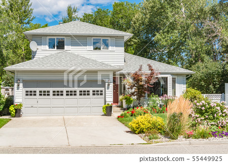 A perfect neighbourhood. Family house with 55449925