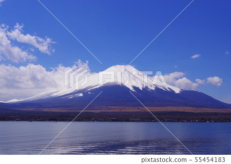 Mt. Fuji and the blue sky seen from the shore of Lake Yamanaka Mt. Fuji and the blue sky seen from the shore of Lake Yamanaka 55454183