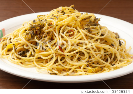 Spaghetti with Tuna 55456524