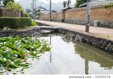 A view of the Kayaba River and the Doton through the Sakai city A view of the Kayaba River and the Doton through the Sakai city 55459179