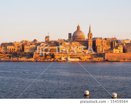 瓦萊塔在黃昏 55459564