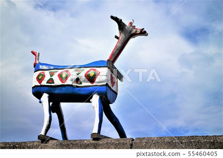 a place to raise sheep on the shore of Bissi 55460405