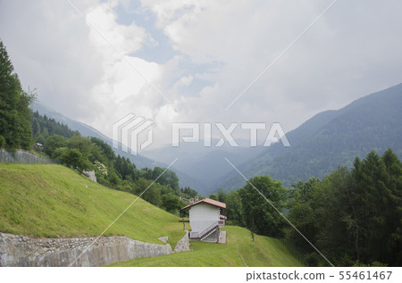 Panoramic view of idyllic alpine mountain scenery Panoramic view of idyllic alpine mountain scenery 55461467