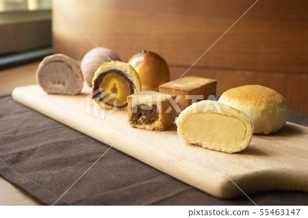 Moon cake Moon cake 55463147