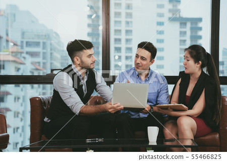 Businessmen are brainstorming in the meeting room. Businessmen are brainstorming in the meeting room. 55466825