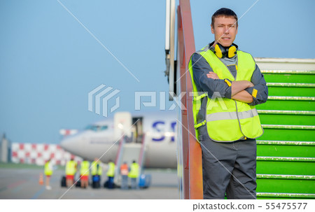 airport worker radio coordinate control ladder terminal 55475577