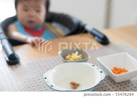嬰兒食品嬰兒米粥育兒中期嬰兒食品嬰兒食品中期莫格莫時期 嬰兒食品嬰兒米粥育兒中期嬰兒食品嬰兒食品中期莫格莫時期 55476284