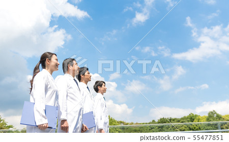 Businessman, blue sky, hospital, nursing home, laboratory, doctor 55477851