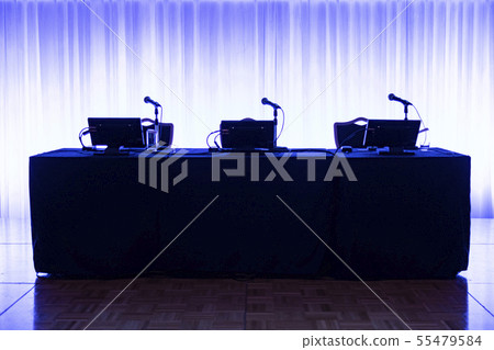 Press conference image 55479584