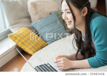 young woman young woman 55481438