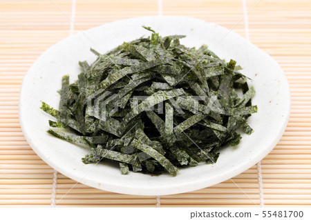 Pick up seaweed 55481700
