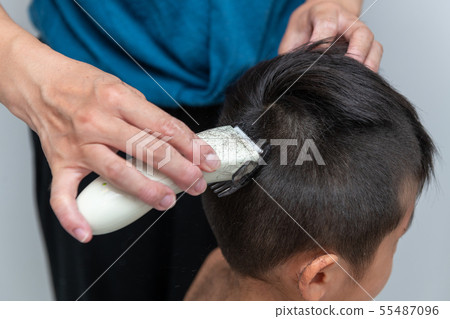 Toddler haircut hair clipper 55487096
