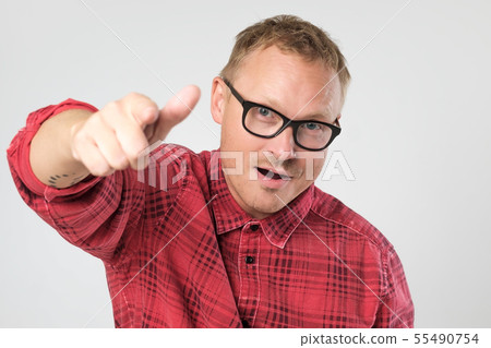 Handsome mature man pointing to the front 55490754