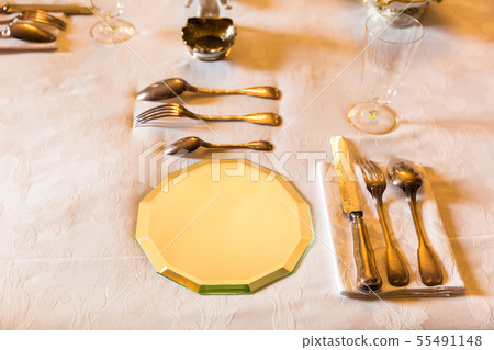 Dining table with dishes, Europe museum, nobody Dining table with dishes, Europe museum, nobody 55491148