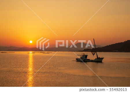 Sunrise in Setouchi Sunrise in Setouchi 55492013