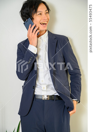 拜訪智能手機的商人 拜訪智能手機的商人 55493475