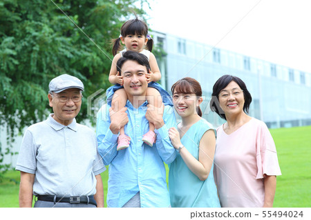 Third generation family 55494024