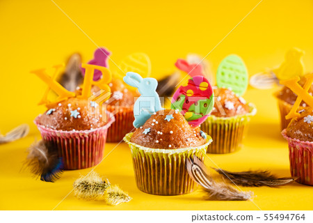 Various Spring Easter cakes 55494764